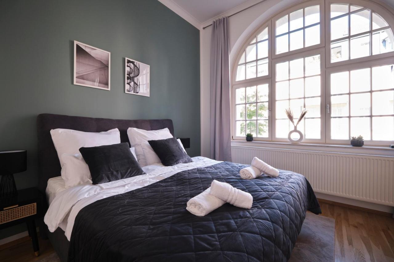 Historisches Deluxe Apartment Im Marianum Нойс Экстерьер фото