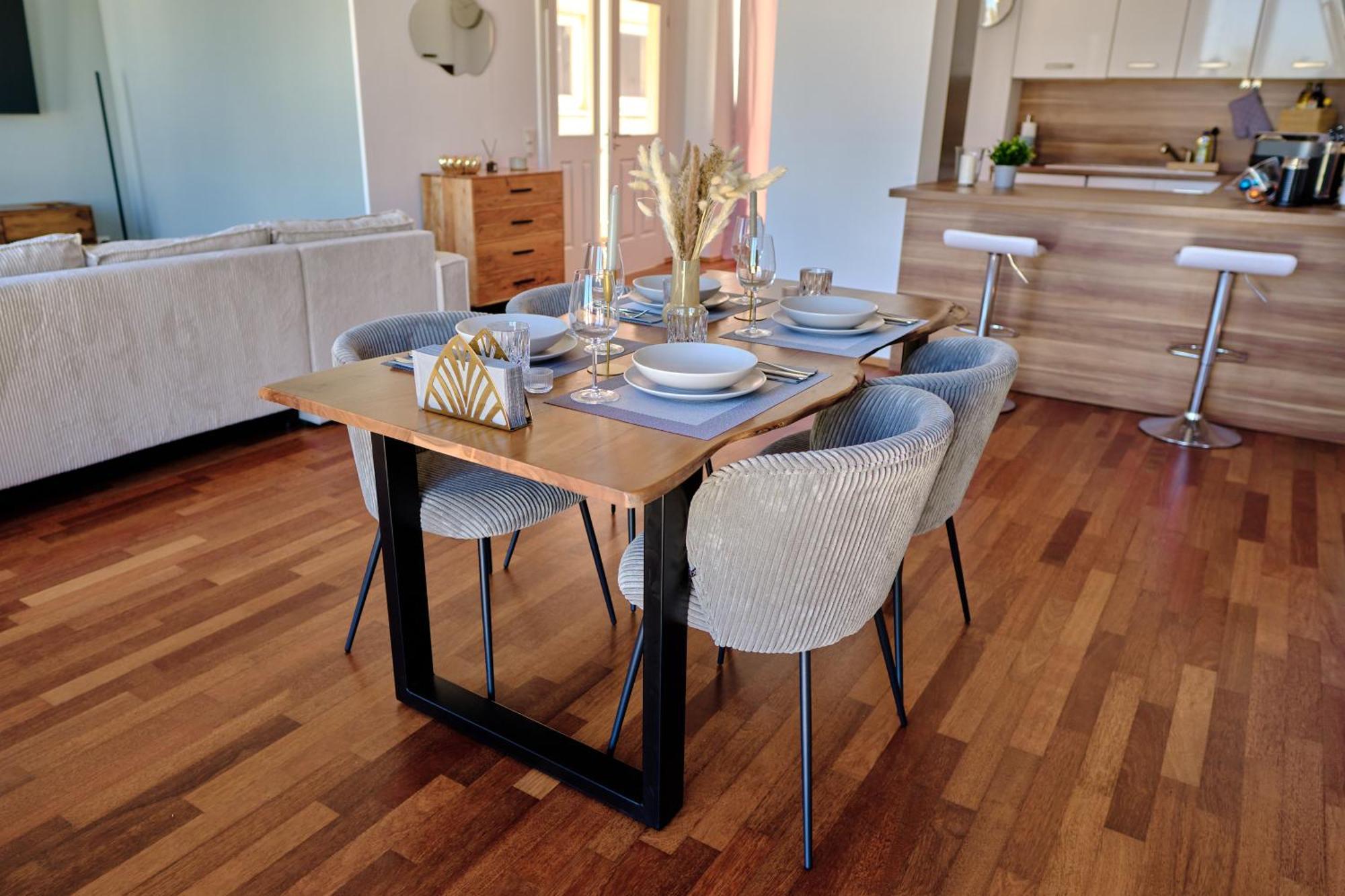 Historisches Deluxe Apartment Im Marianum Нойс Номер фото